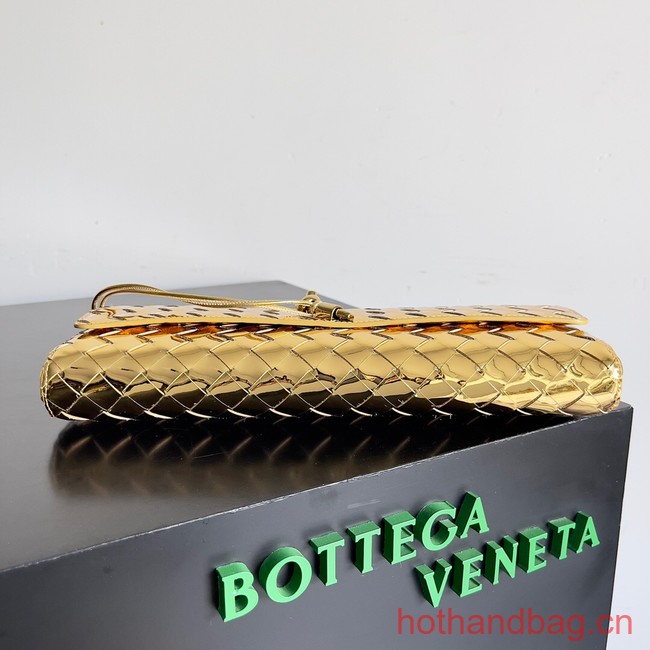Bottega Veneta Original Patent Leather Long Clutch Andiamo With Handle 741511 gold 