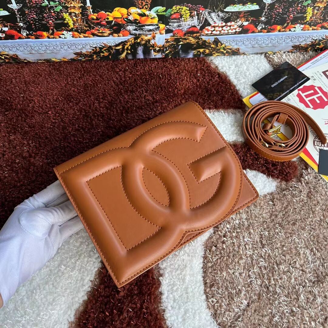Dolce & Gabbana leather Shoulder Bag G6551 brown