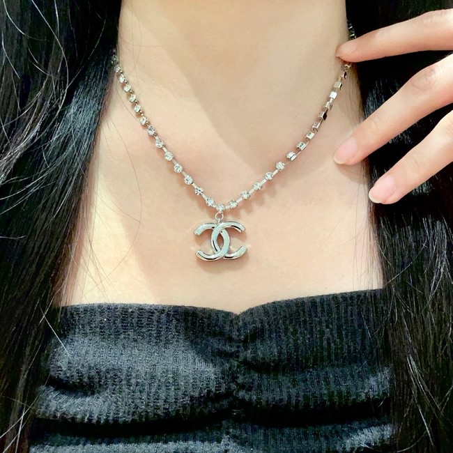 Chanel necklace CE16349