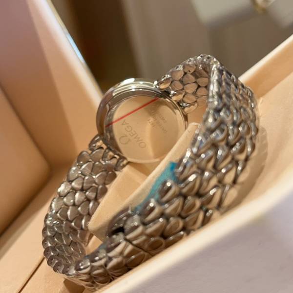 Omega Watch OMW00810-1