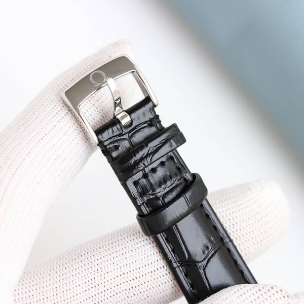 Omega Watch OMW00883