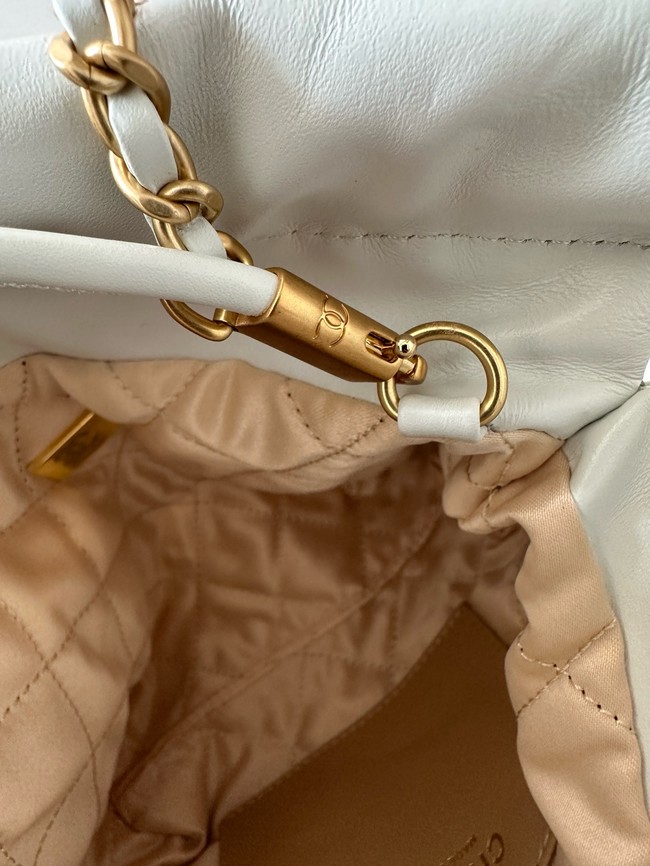 CHANEL 22 SMALL HANDBAG AS3980 White