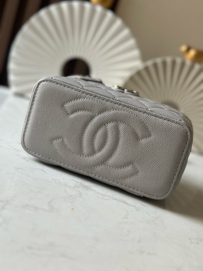 Chanel CLUTCH WITH CHAIN 66029 gray