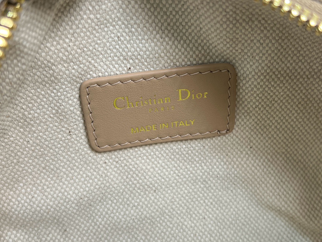 Dior Groove 16 Bag Natural Dior Oblique Jacquard M1363UTZ