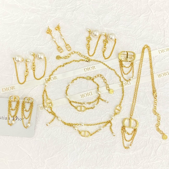 Dior necklace CE16588