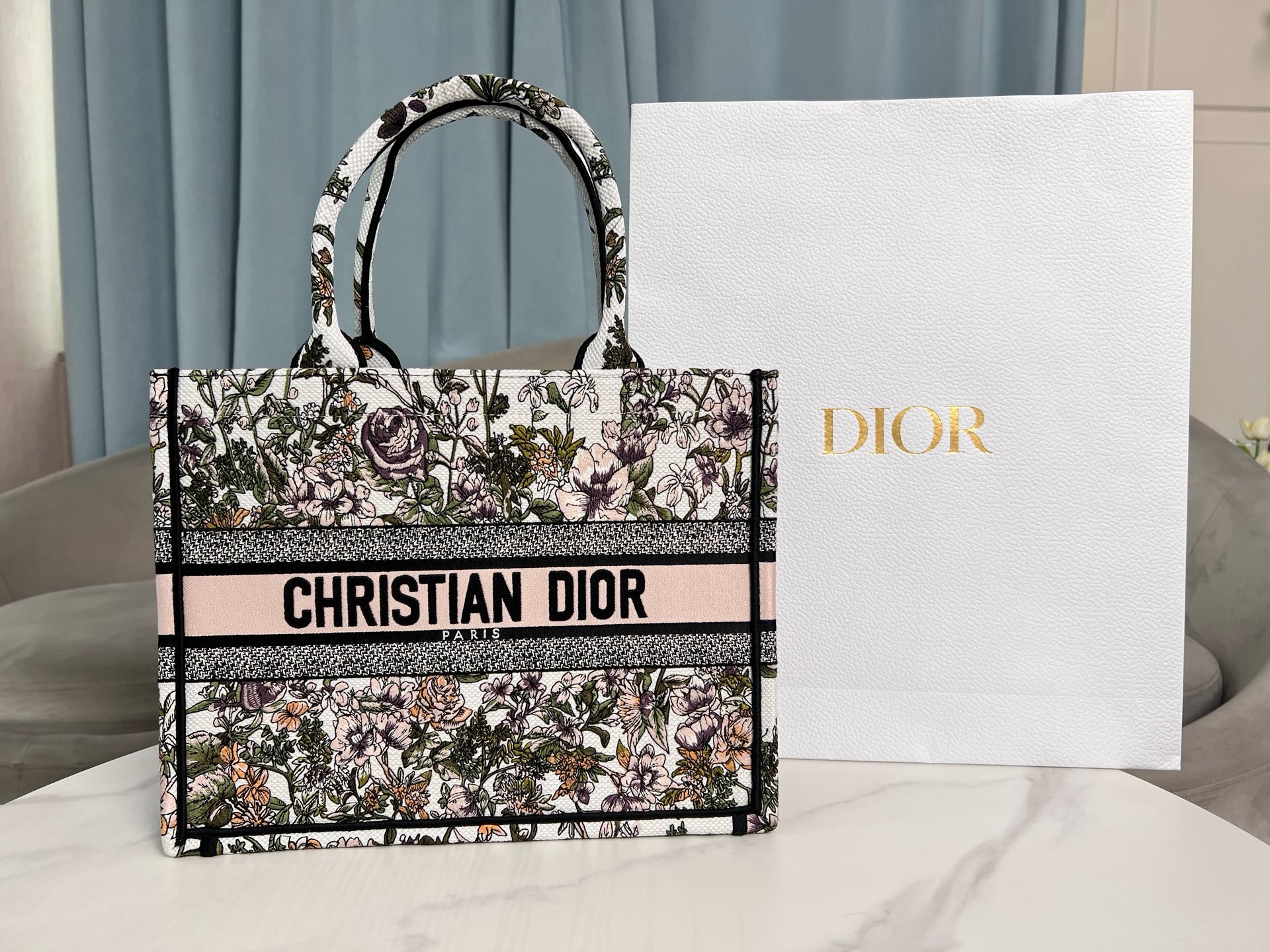 Medium Dior Book Tote Pink Multicolor D-Floral Embroidery M1296ZECZ