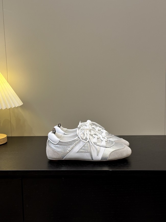 Louis Vuitton Sports shoes 44889-6
