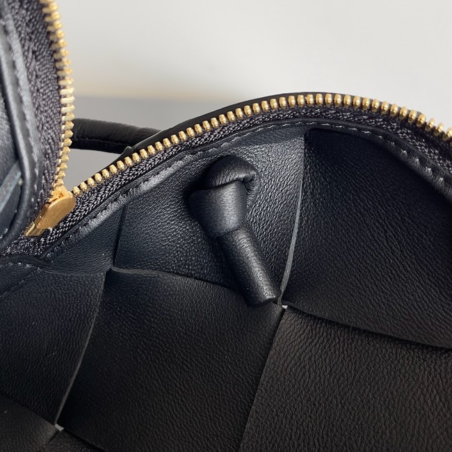 Bottega Veneta Intrecciato Concert Pouch D794258 black