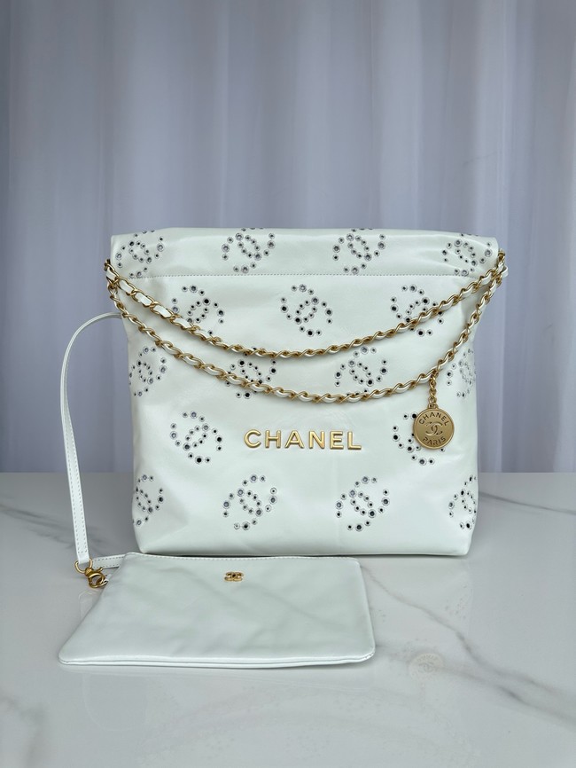 CHANEL 22 SMALL HANDBAG AS3260 white