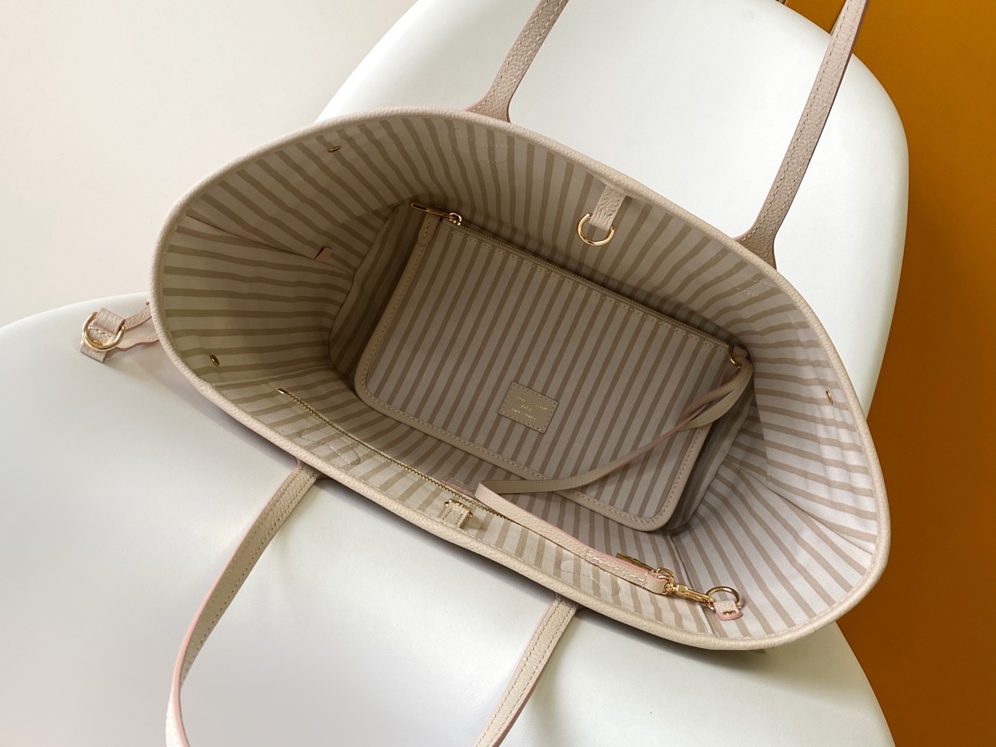 Louis Vuitton NEW Neverfull MM M14285 Eden