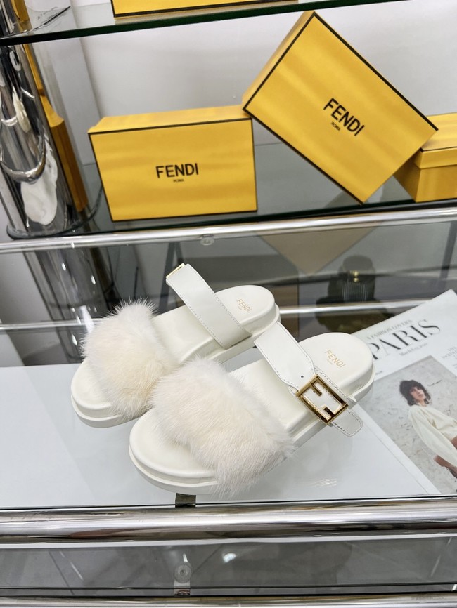 Fendi WOMENS SANDAL 44967-11