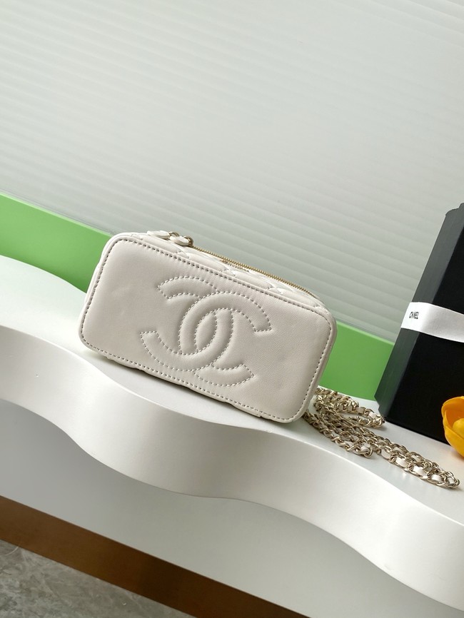 Chanel MINI FLAP BAG CLUTCH WITH CHAIN Gold-Tone Metal AP4325 white