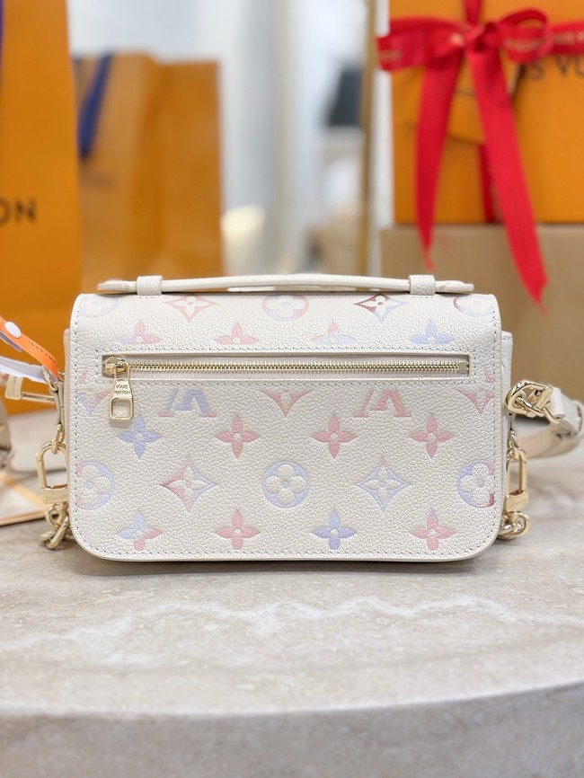 Louis Vuitton NEW Pochette Metis East West M25682 Dream Cream