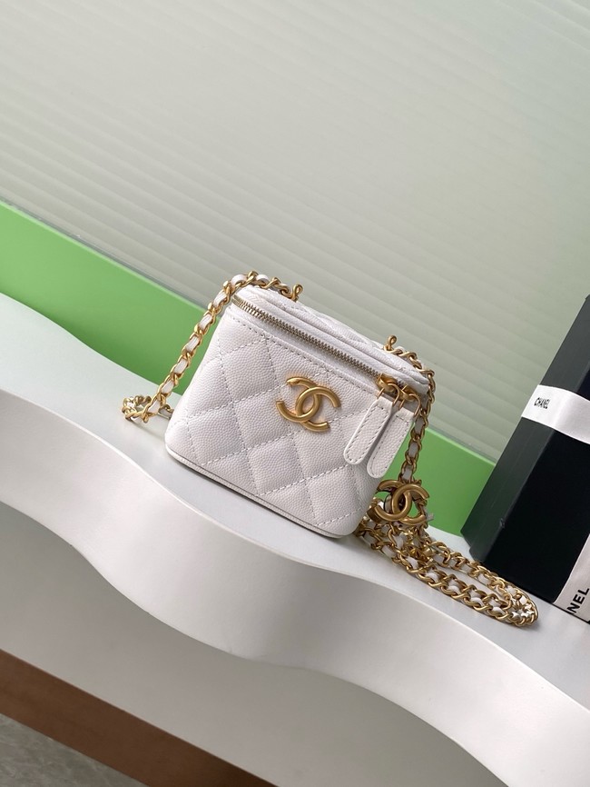CHANEL Grained Calfskin Small Vanity with Chain AP3941 white