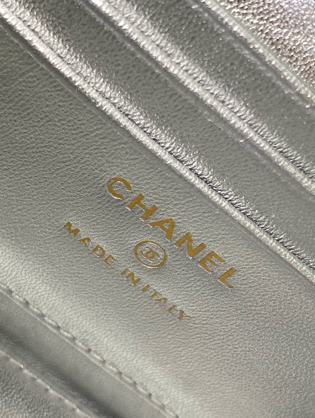 CHANEL MINI CLUTCH Grained Calfskin AP3940 Silvery
