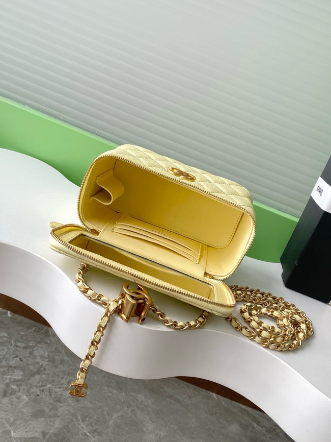 CHANEL MINI CLUTCH Grained Calfskin AP3940 yellow