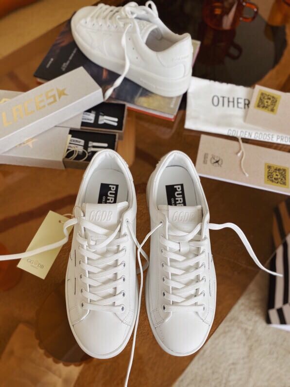 GOLDEN GOOSE DELUXE BRAND Flat shoes 45016-2