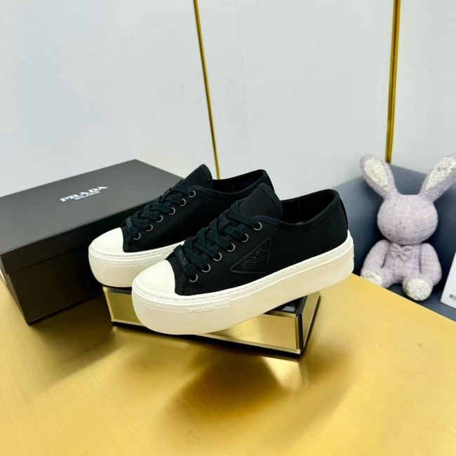Chanel Downtown Bold leather sneakers 45033-3