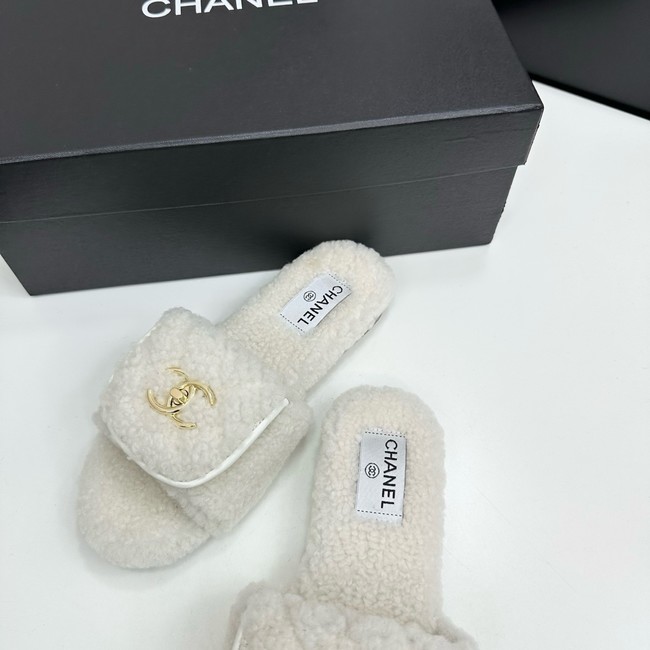Chanel Slippers 45045-1