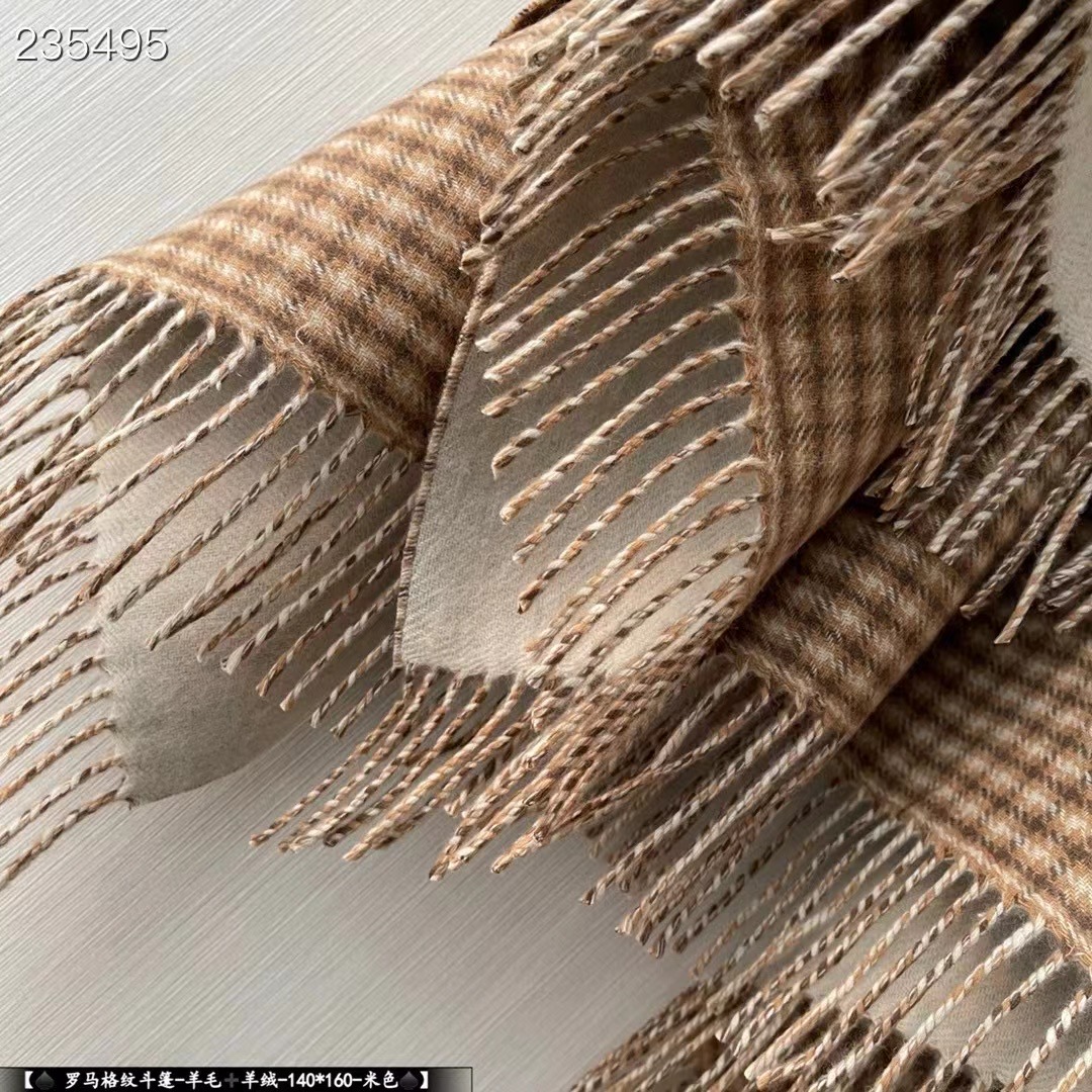 Fendi Cape Double-sided cashmere FDC35921