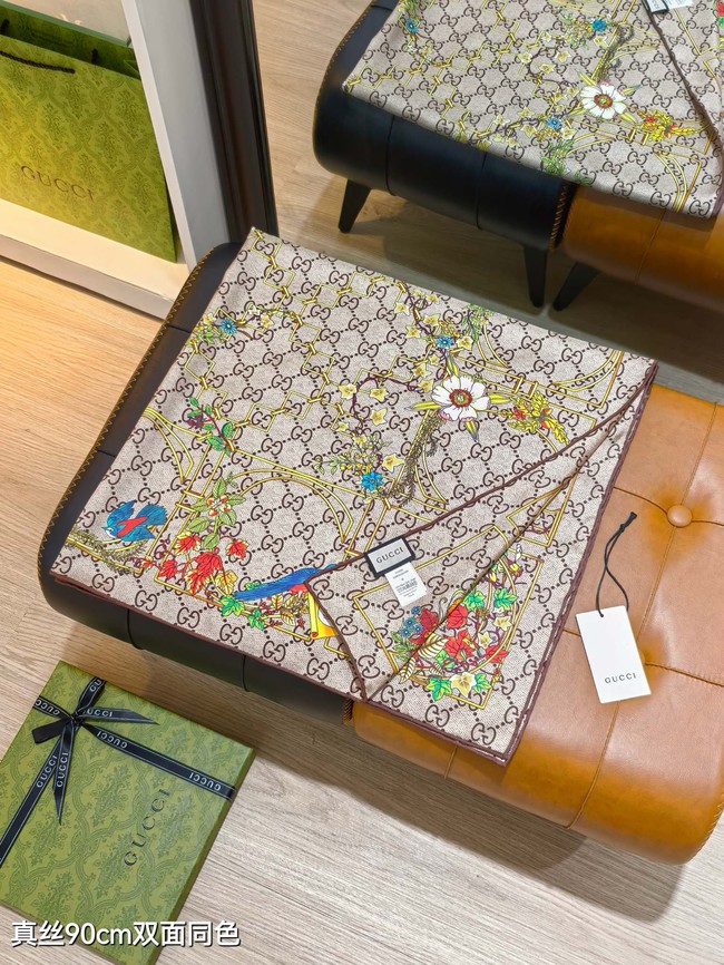 Gucci Square Scarf Silk Jacquard XT2890