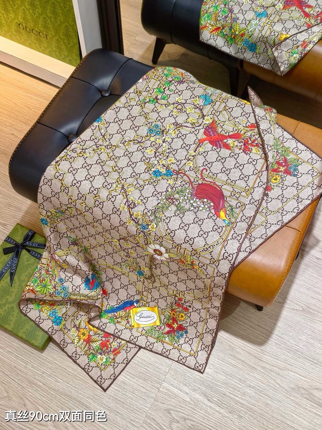 Gucci Square Scarf Silk Jacquard XT2890