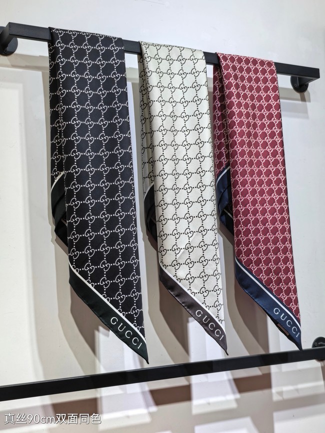 Gucci Square Scarf Silk Jacquard XT2891