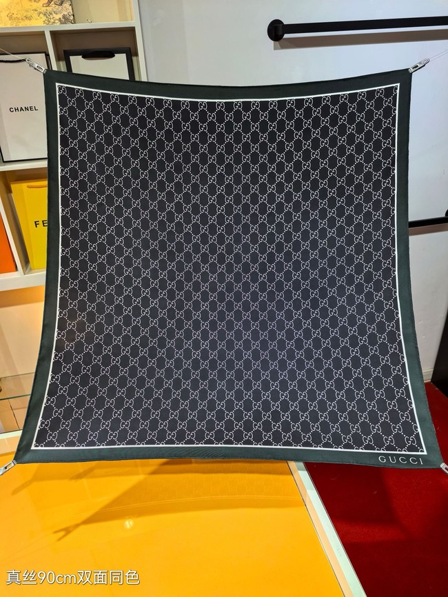 Gucci Square Scarf Silk Jacquard XT2893