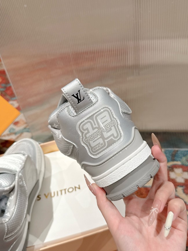 Louis Vuitton Trainer Sneaker 45107-7