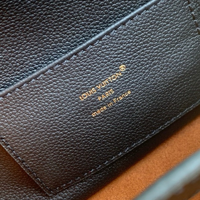 Louis Vuitton Capucines MM Souple M14370 black