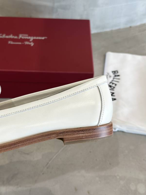 Ferragamo Shoes FMS00097