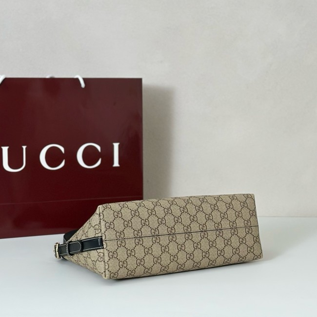 Gucci GG Emblem medium shoulder bag GG canvas 847449 black