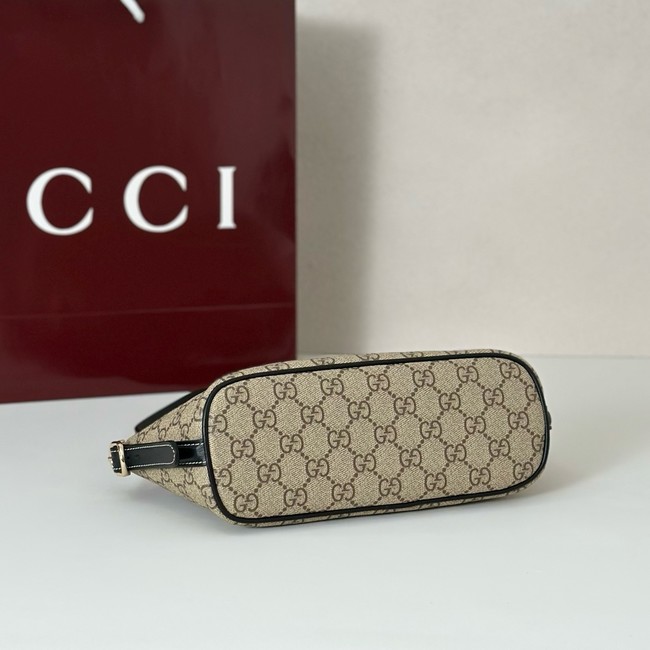 Gucci GG Emblem small shoulder bag 847281 black