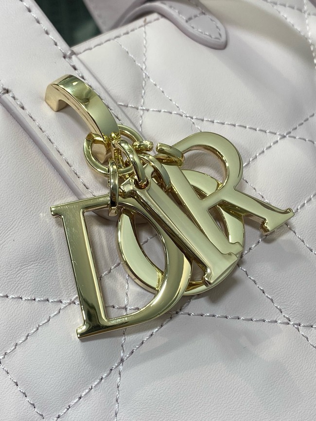 Small Dior Toujours Vertical Tote Bag Macrocannage Crinkled Calfskin M2835 light pink