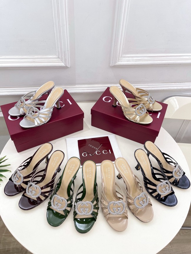 Gucci Womens slide sandal with crystal Interlocking G 852663-2