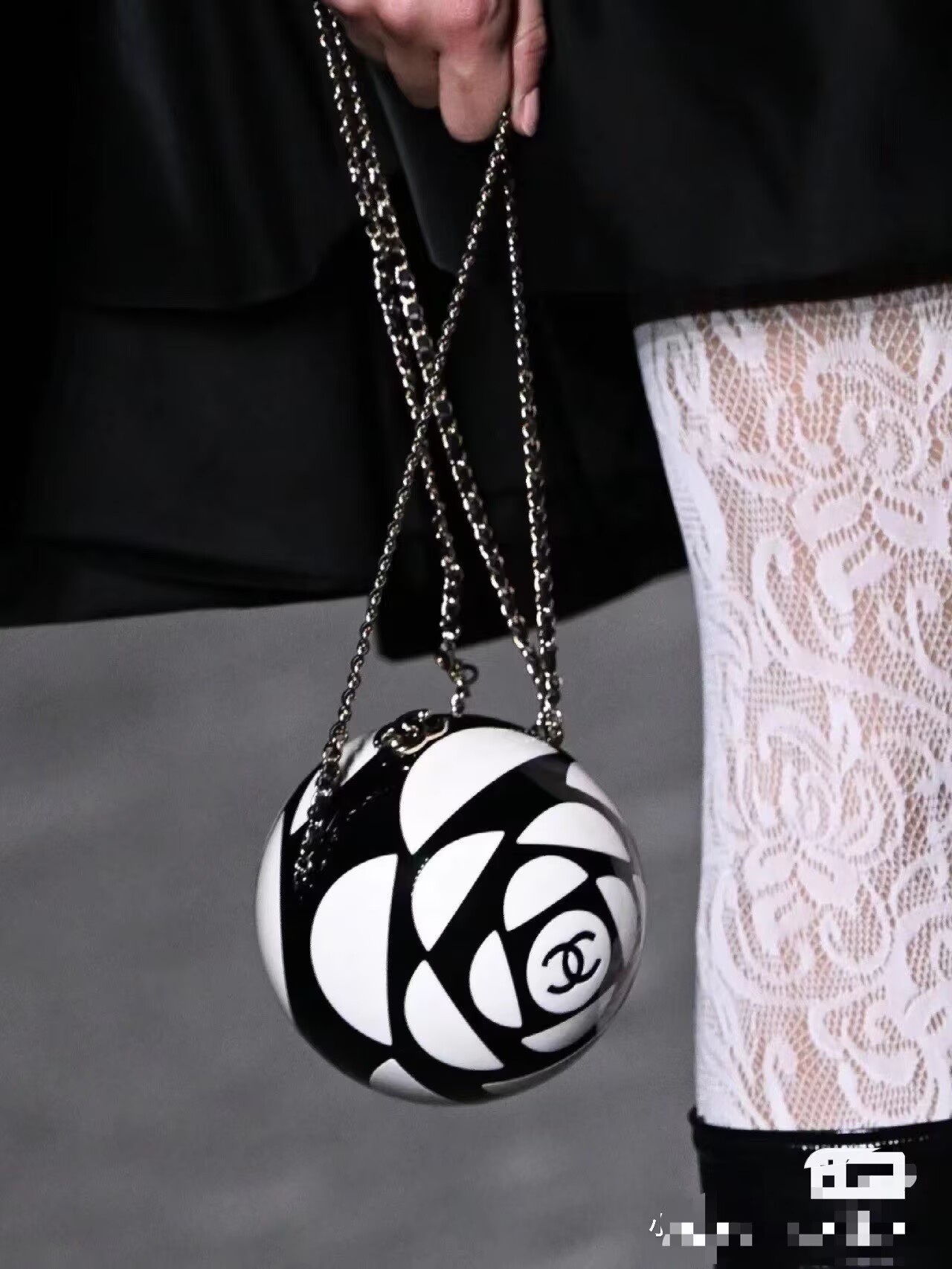 Chanel Camellia Mini Ball Bag 63029 White&Black