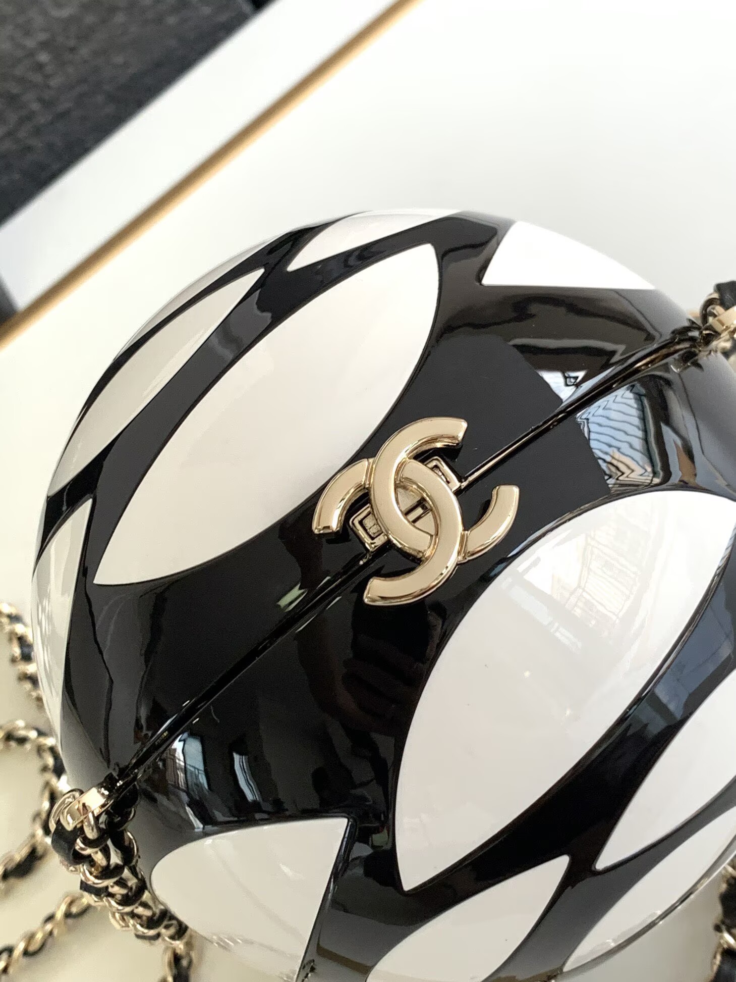 Chanel Camellia Mini Ball Bag 63029 White&Black