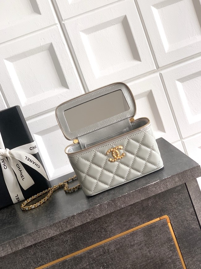 CHANEL 26C Vanity with Chain AP3940 gray