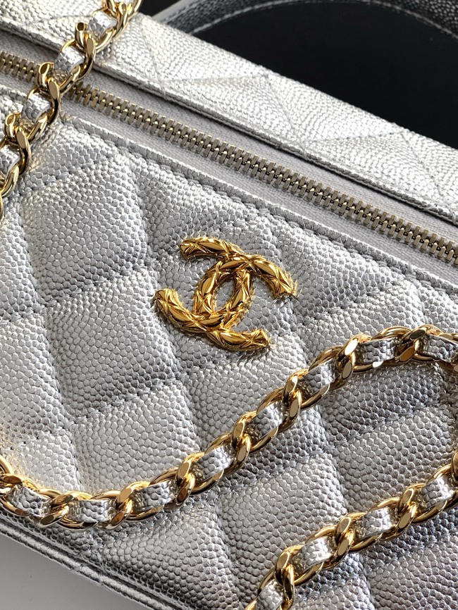 Chanel Vanity with Chain 26C AP4936 Silver