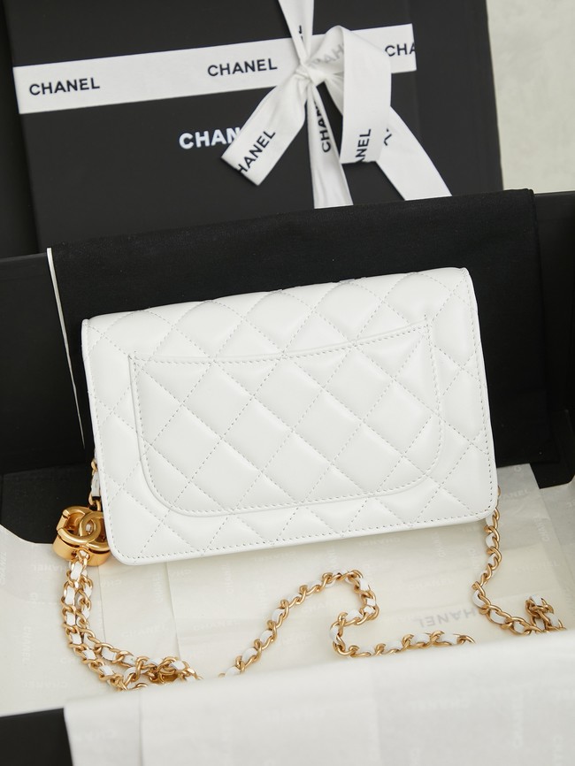 Chanel Wallet On Chain AP3938 white