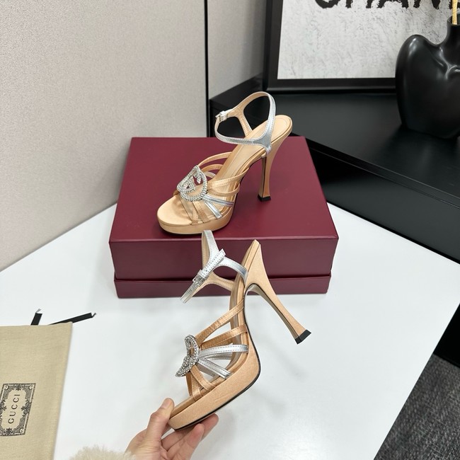 GUCCI Womens pump with crystal Interlocking G 21045-10