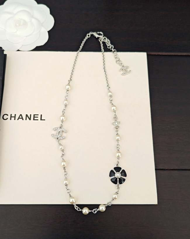 Chanel necklace CE81890