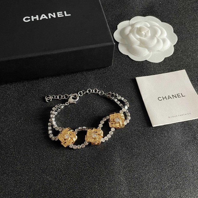 Chanel bracelet CE82000