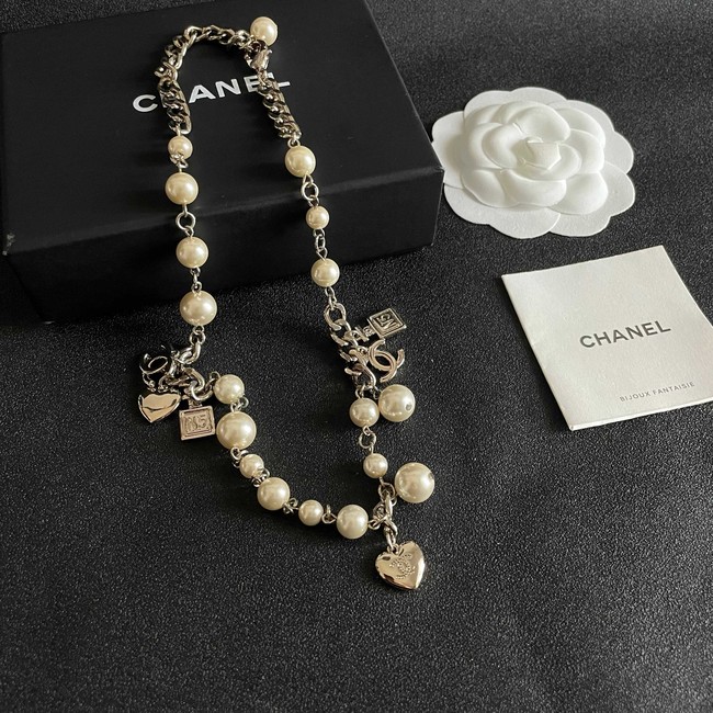 Chanel necklace CE81977