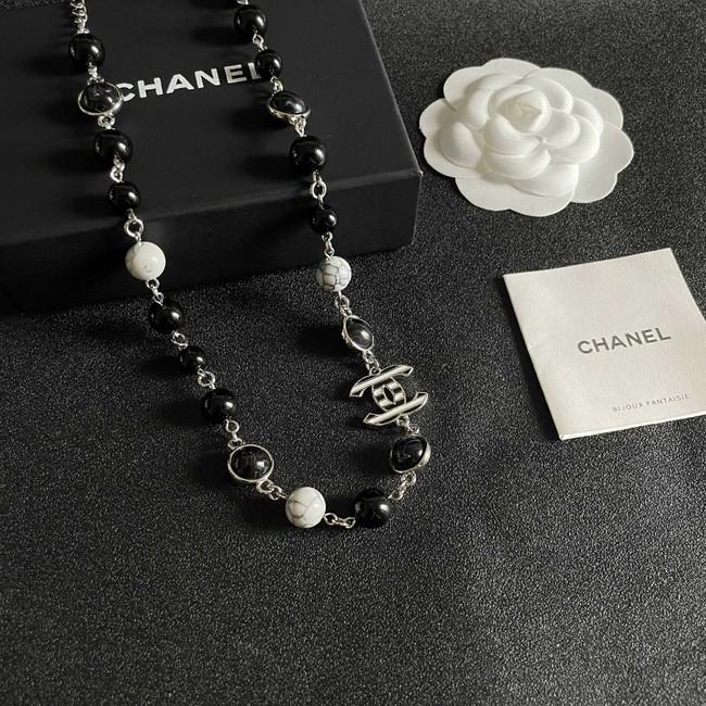 Chanel necklace CE82004