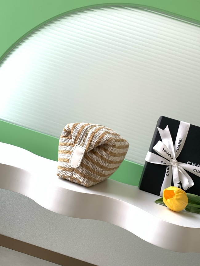 CHANEL Zipped Case AP4990 Beige & Light Beige