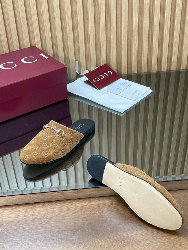 GUCCI Womens mule with Horsebit 855409-1