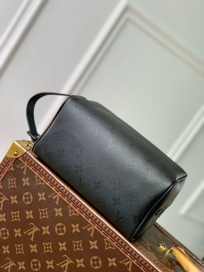 Louis Vuitton Locker Dopp Kit M26810 black