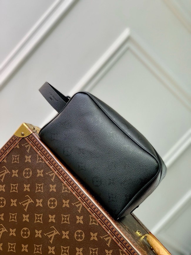 Louis Vuitton Locker Dopp Kit M26810 black
