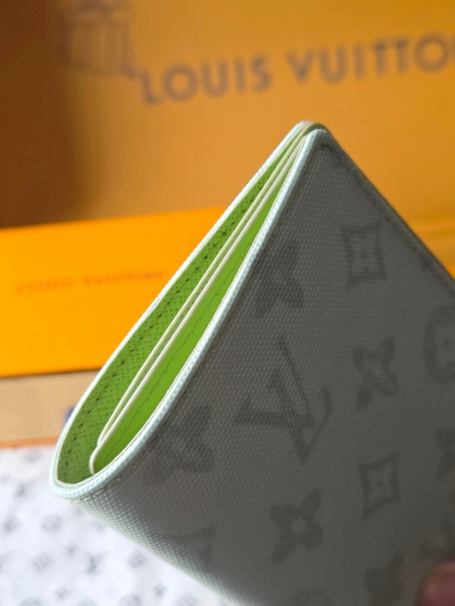 Louis Vuitton Passport Cover M27613 Green Asnieres